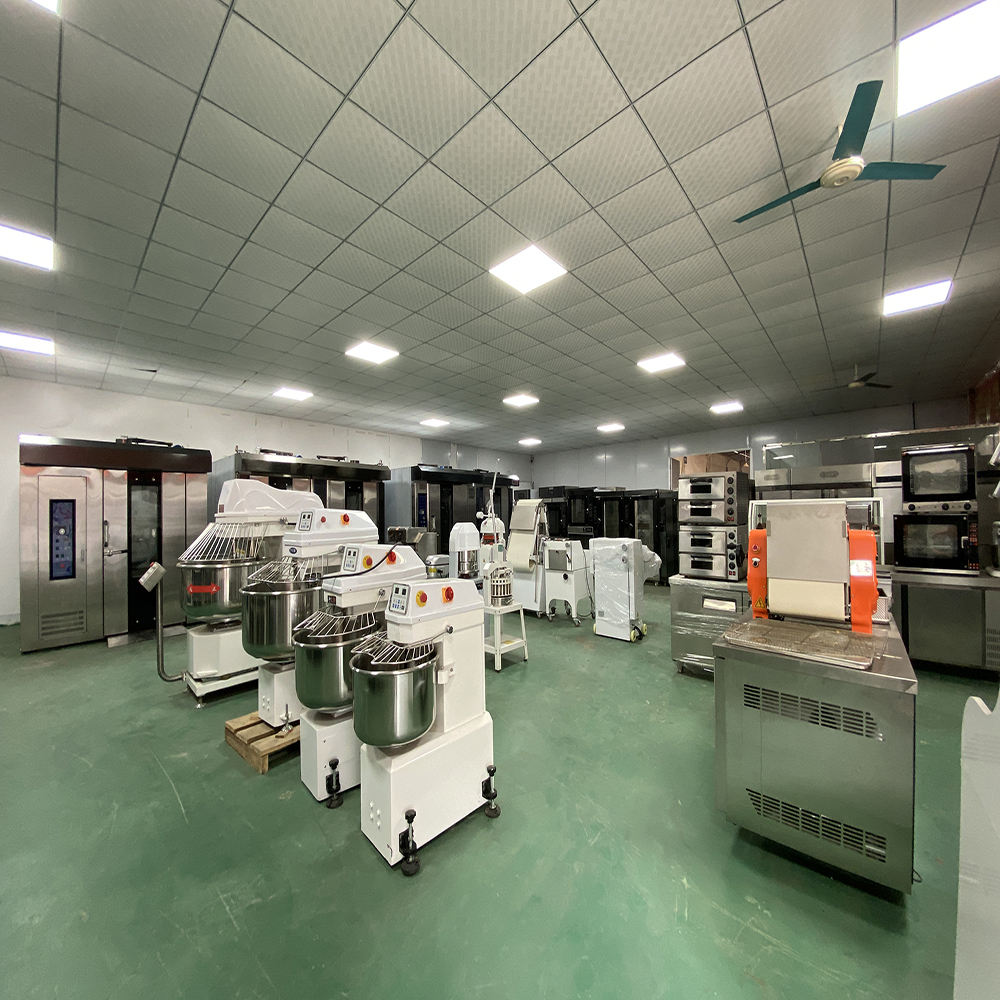 High Quality Multifunctional Commercial Dough Mixer Fast Mixing Speed Good Price Baking Equipment for Wheat Flour Corn